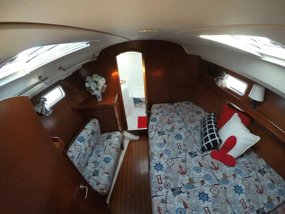 Yacht Suite Marina Di Grosseto 3*,  İtalya