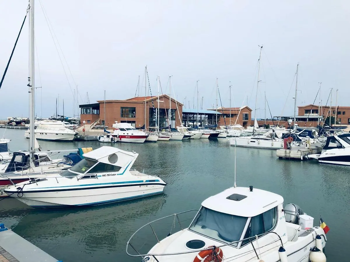 Yacht Suite Marina Di Grosseto İtalya