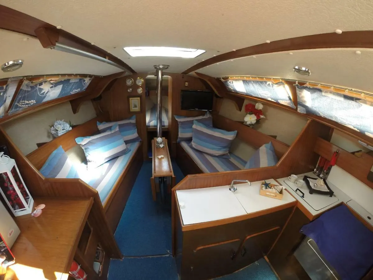 Tekne Yacht Suite Marina Di Grosseto