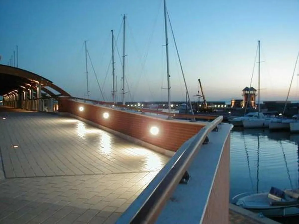 Yacht Suite Marina Di Grosseto Tekne
