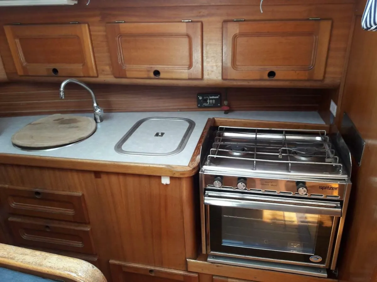 Yacht Suite Marina Di Grosseto 3*,  İtalya