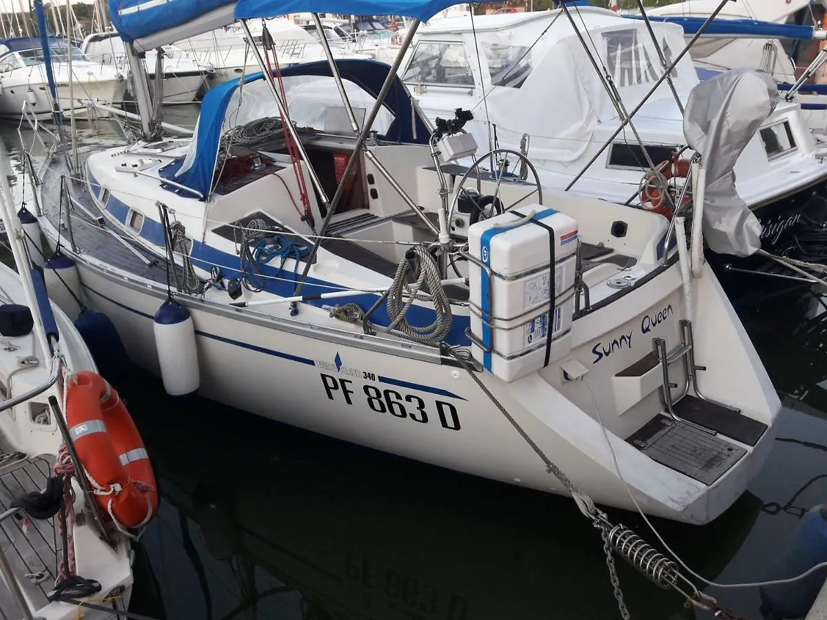 Yacht Suite Marina Di Grosseto Tekne