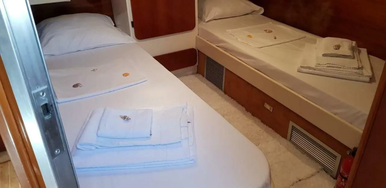 Yacht Suite Marina Di Grosseto Tekne